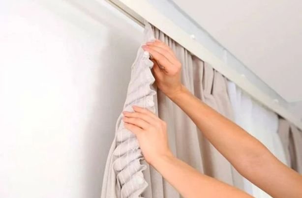 Curtain Removal Service In Dubai