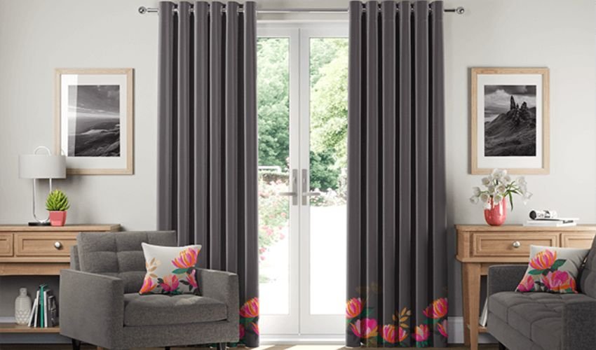Printed Border Curtain Style