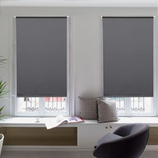 Elegant Living Room Blinds