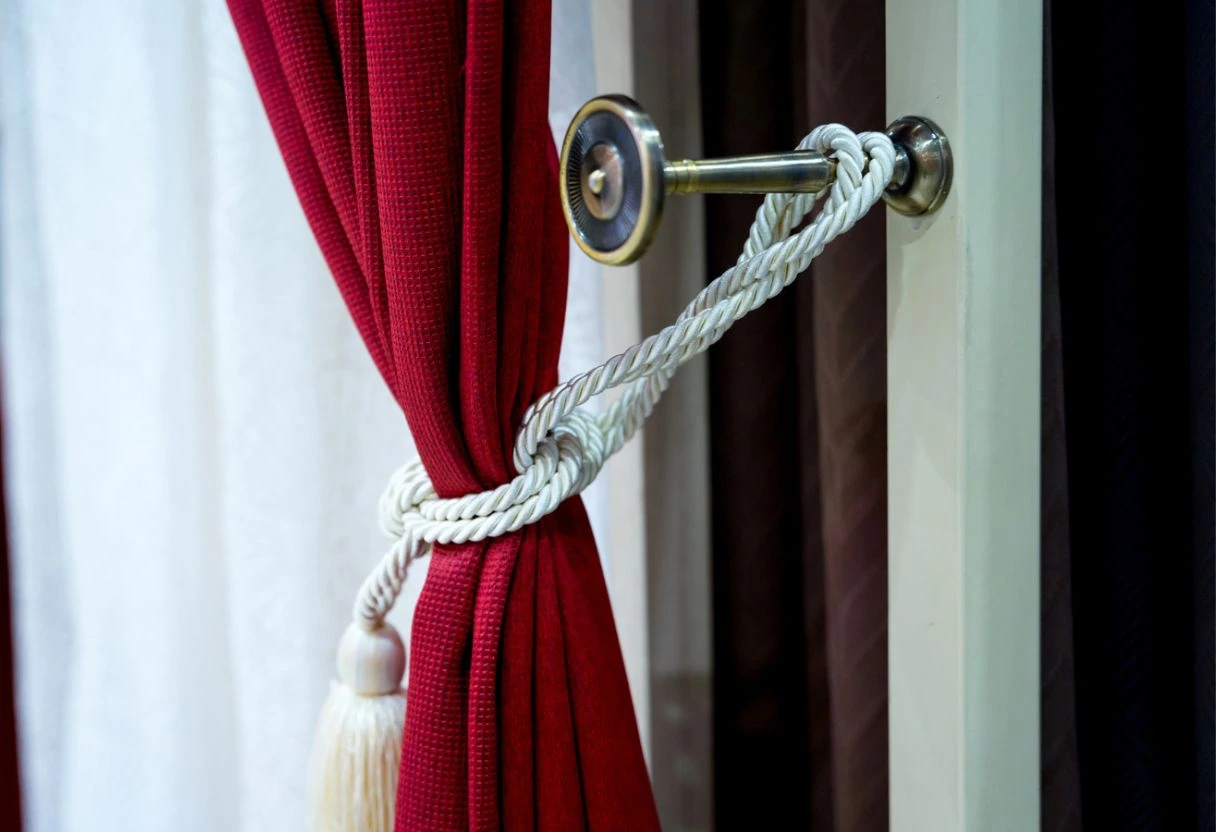 Expert curtain holders tie backs Dubai