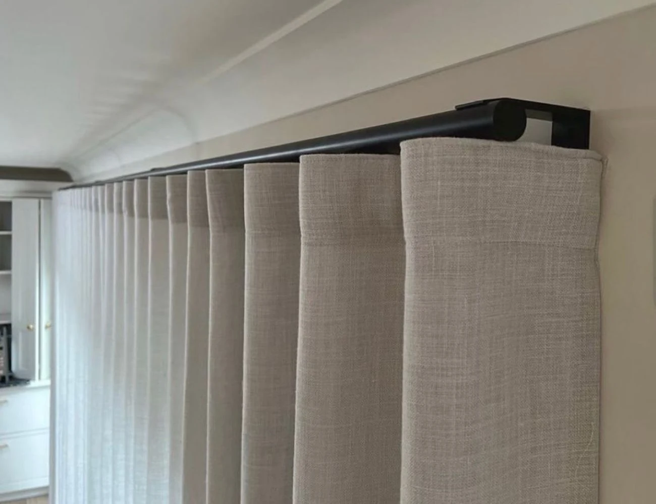 Premium curtain rails and tracks for Dubai