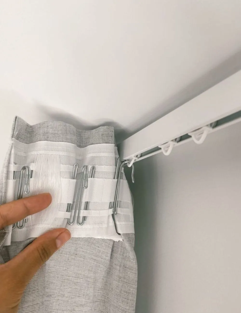 Benefits of premium curtain tapes UAE